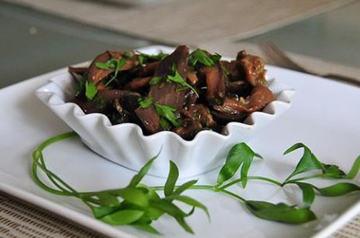 Салат из баклажанов и петрушки