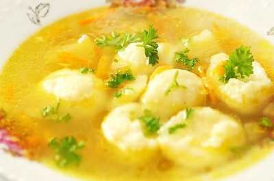 ​Суп с сырными клецками
